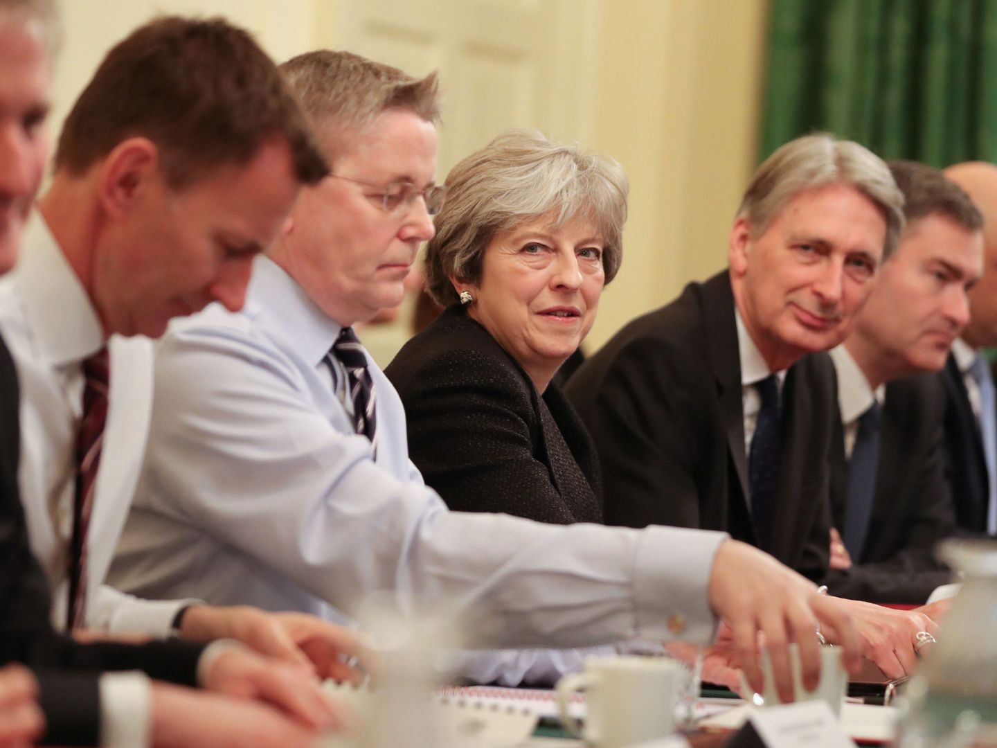 La 'premier' Theresa May en su primera reunión del Gabinete de 2018, en Londres. (Reuters)