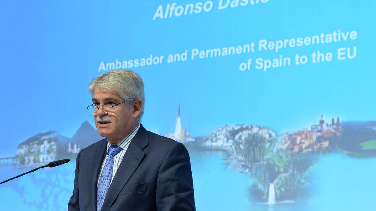 Alfonso Dastis sustituye a Margallo como ministro de Asuntos Exteriores