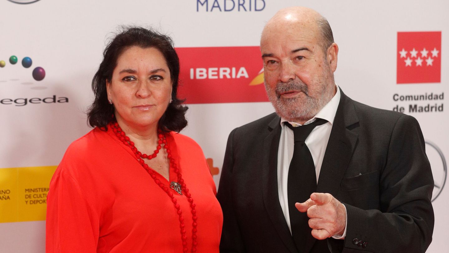 El actor Antonio Resines y su mujer, Ana Pérez Lorente. (EFE/Rodrigo Jiménez)