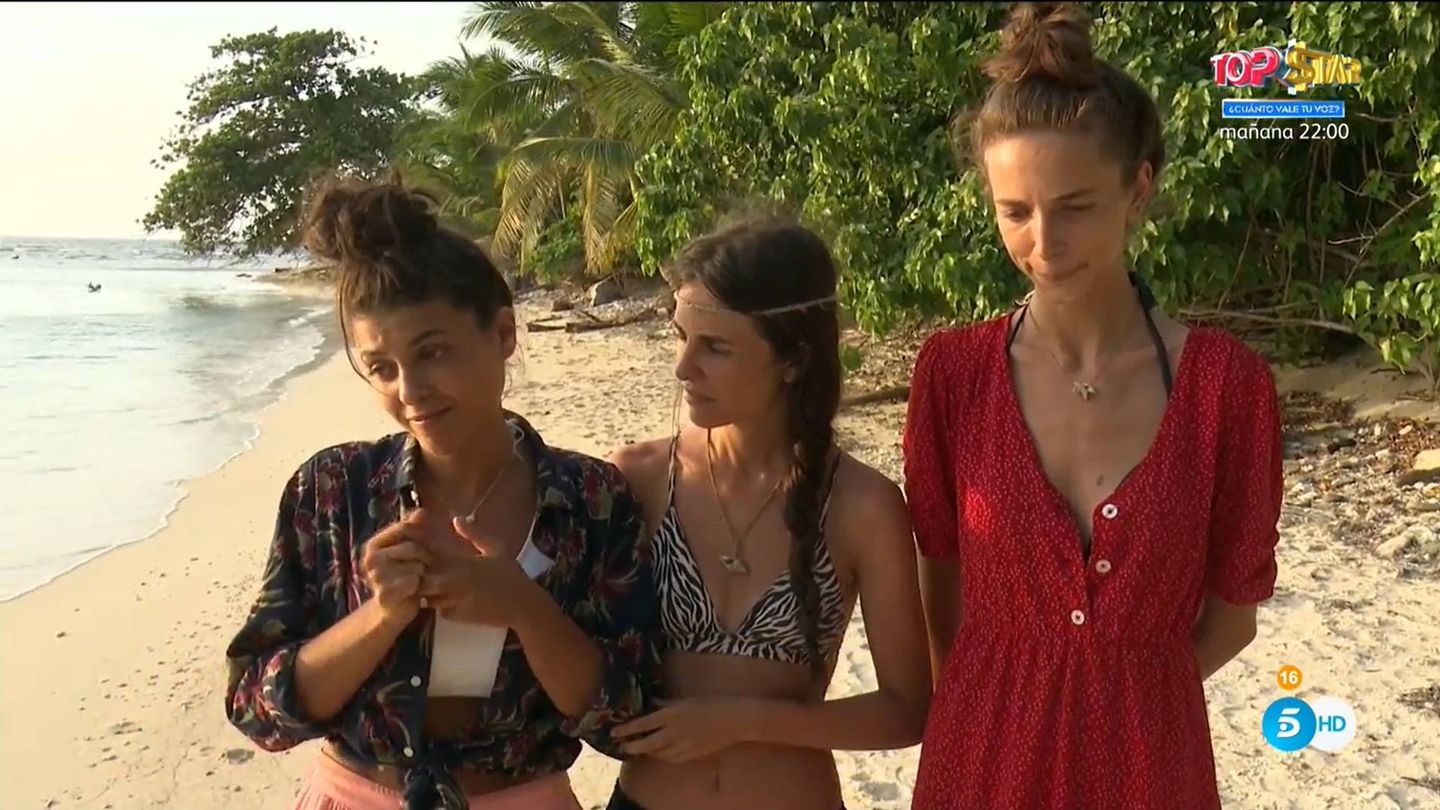 Lola, Alexia y Palito, en 'Supervivientes'. (Mediaset)