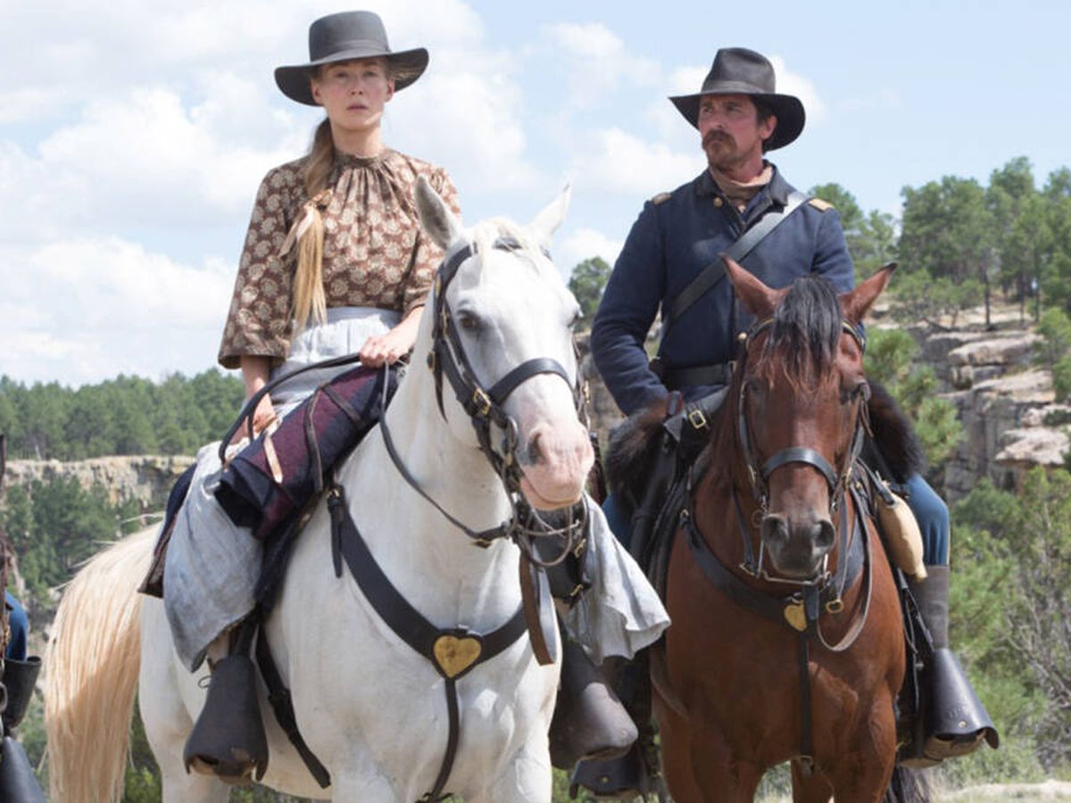 Foto: Christian Bale y Rosamund Pike protagonizan el western 'Hostiles' (Bloom Media)