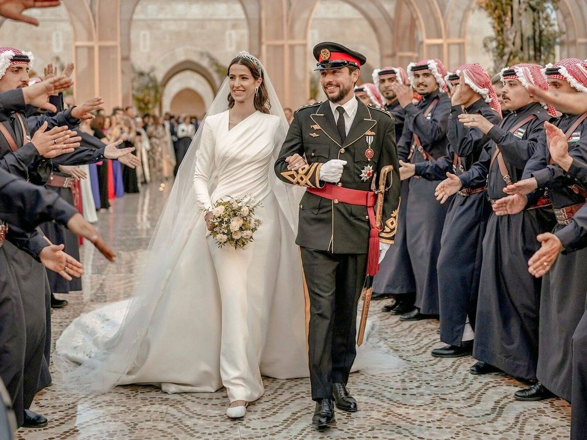 Foto: Hussein de Jordania y Rajwa al Saif, recién casados. (RHC)