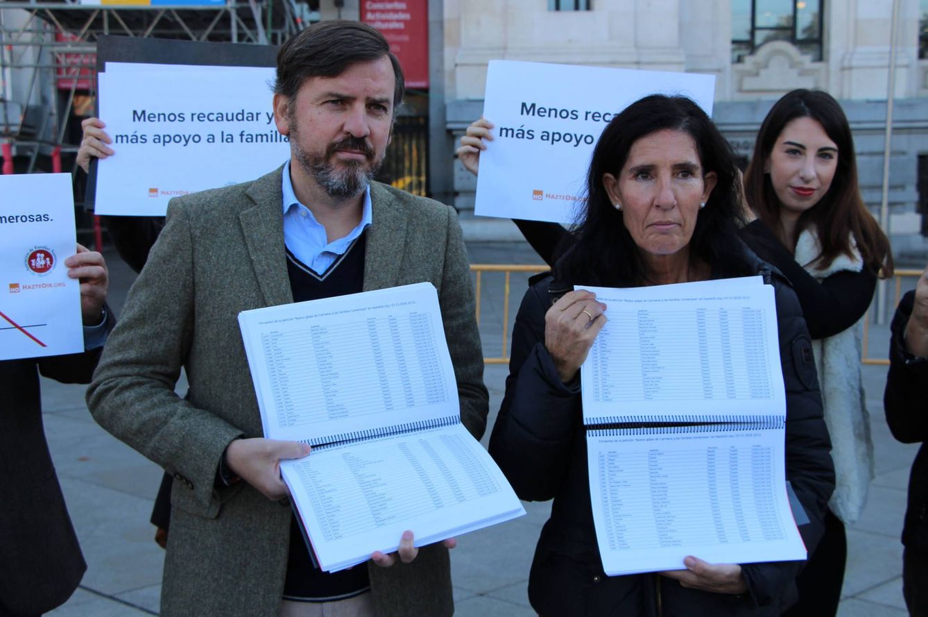 El presidente de la plataforma Hazte Oír, Ignacio Arsuaga y María Menéndez. (Hazte Oír)