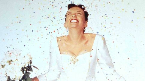30 años de ‘La boda de Muriel’, precursora de Bridget Jones, fan de ABBA y un ejemplo para nuestra salud mental 