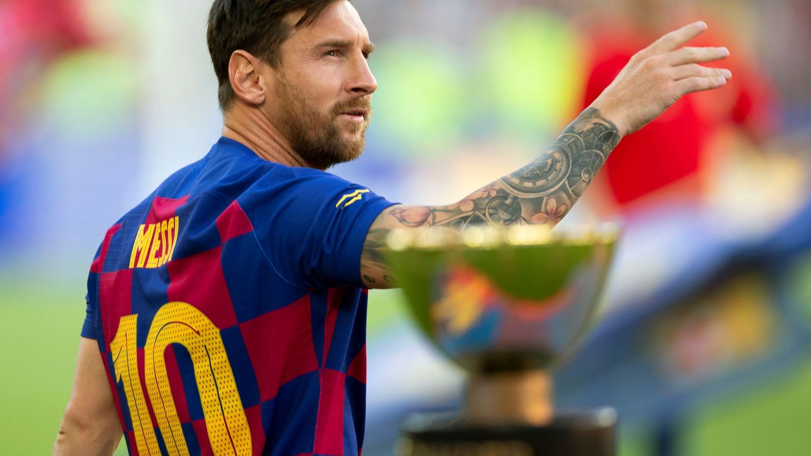Foto: Leo Messi estuvo este domingo en el Gamper, pero no jugó. (EFE)