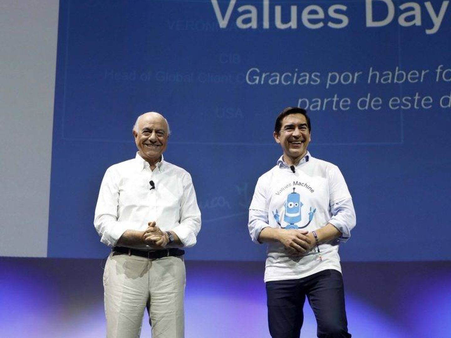 Francisco González y Carlos Torres en un acto mientras eran presidente y CEO de BBVA, respectivamente. (BBVA)