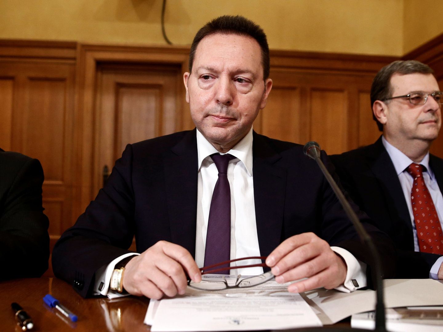 Stournaras, el gobernador del Banco de Grecia, se ha alineado con el Gobierno para pedir calma. (Reuters)