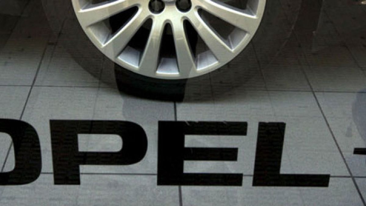 Los trabajadores Opel en España aprueban el plan de Magna