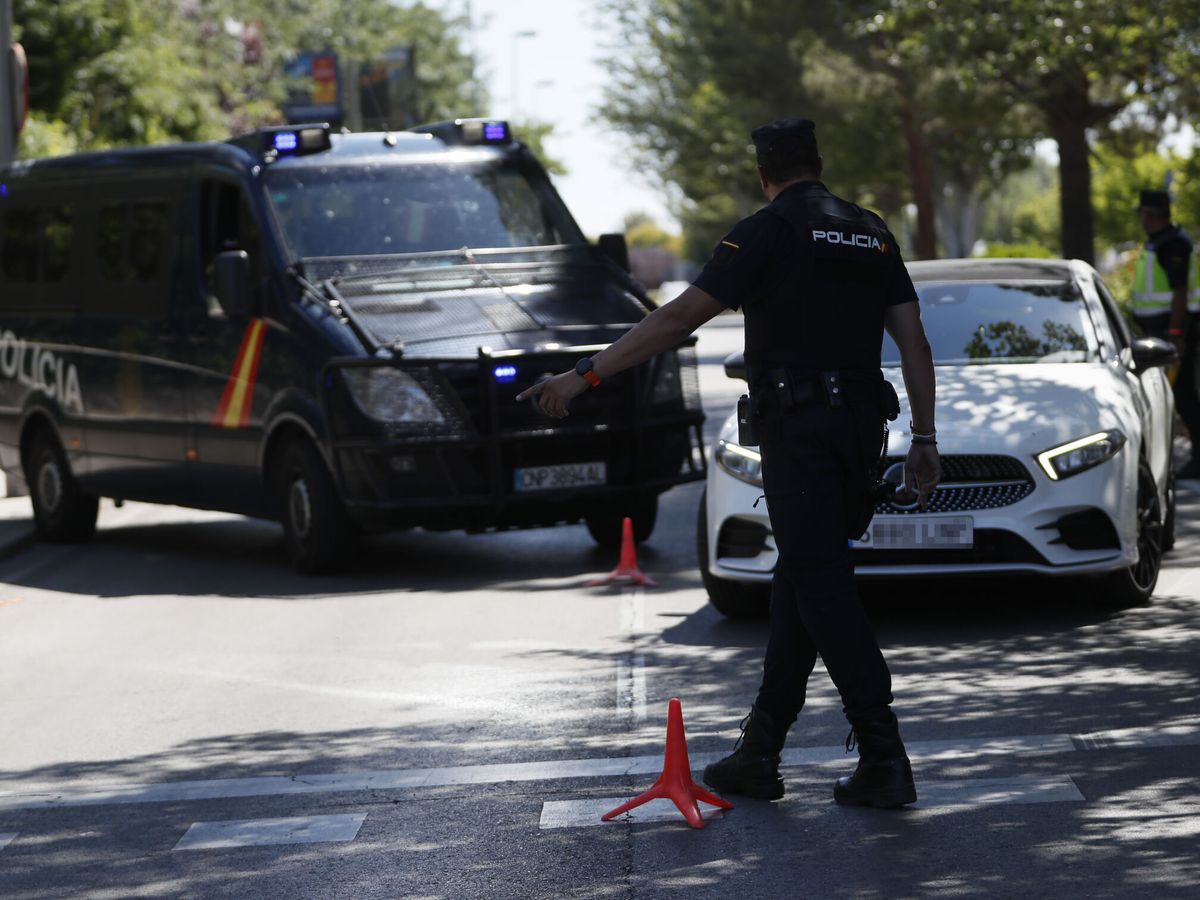 Foto: Un dispositivo policial en Madrid. (EFE/Mariscal)