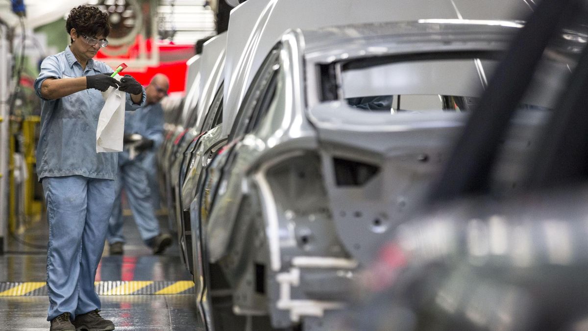 Ford anuncia 400 despidos en la planta de Almussafes (Valencia) por la caída de ventas