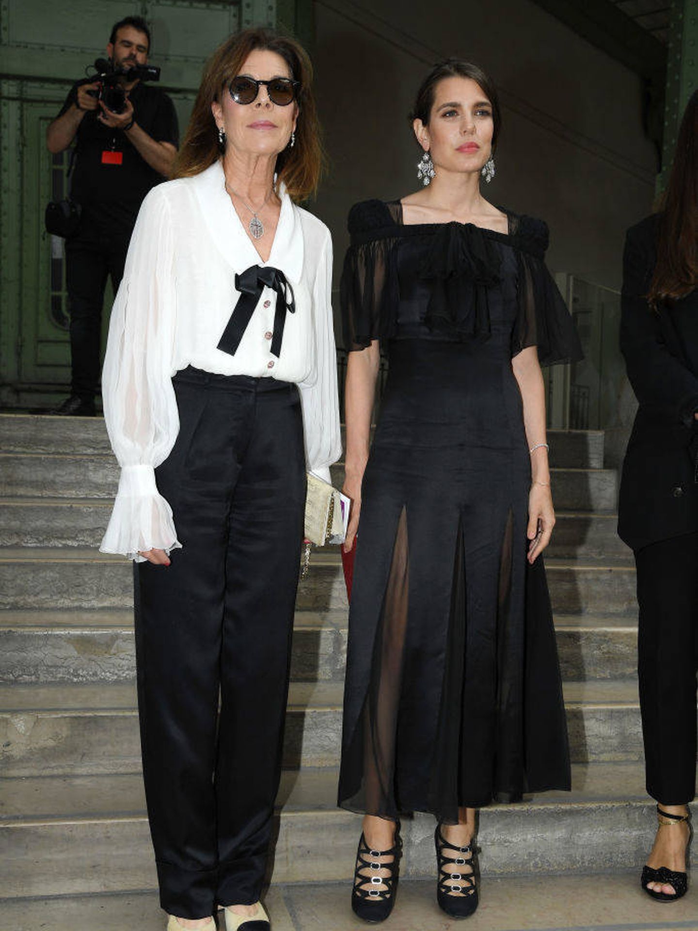 Carolina y su hija Carlota, en el homenaje a Karl Lagerfeld de 2019. (Getty)