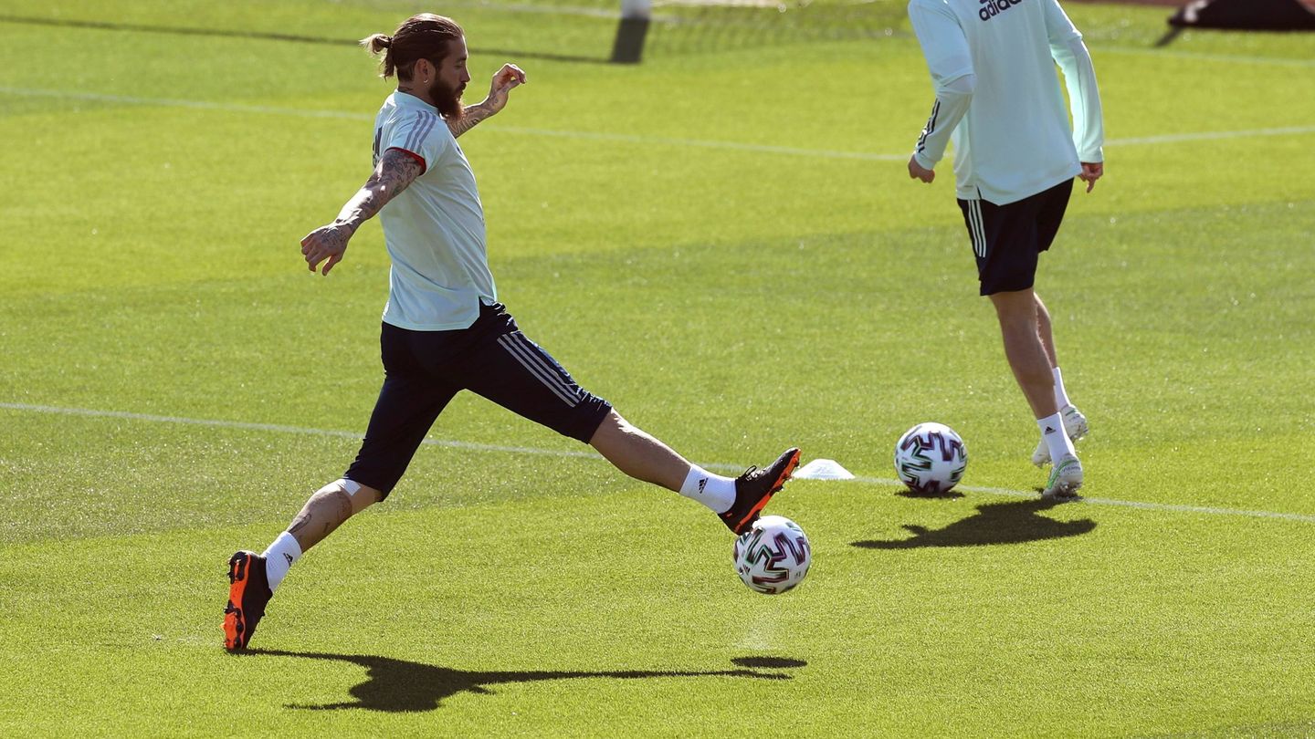 Sergio Ramos durante un entrenamiento. (EFE)