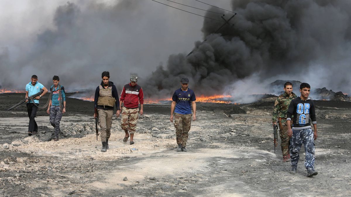 El mal tiempo y los civiles en fuga detienen el avance sobre Mosul