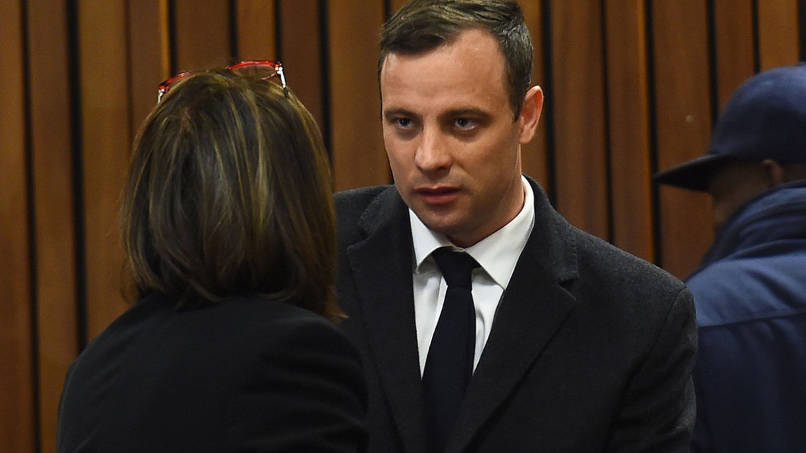 Foto: Pistorius es condenado a 6 años de prisión por el asesinato de su novia (Reuters).