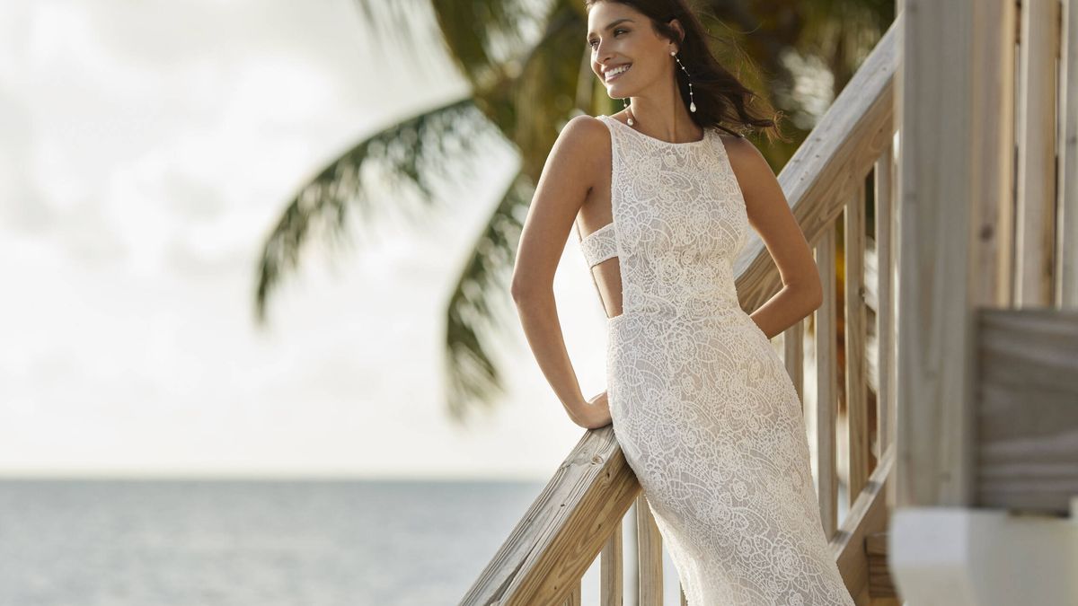 ¿Boda de verano en la playa? En esta nueva colección encontrarás tu vestido de novia ideal