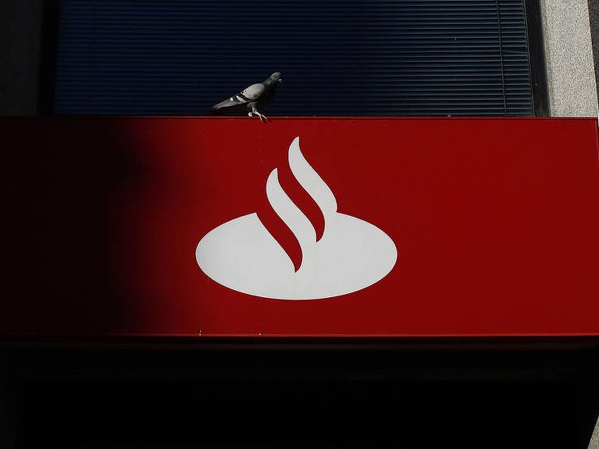 Foto: El Banco Santander vuelve a alertar a sus clientes sobre una nueva estafa