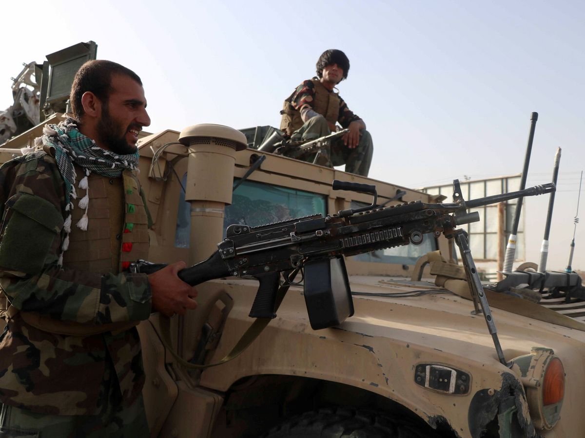 Foto: Soldados del ejército afgano en Guzara, en la provincia de Herat. (Reuters)