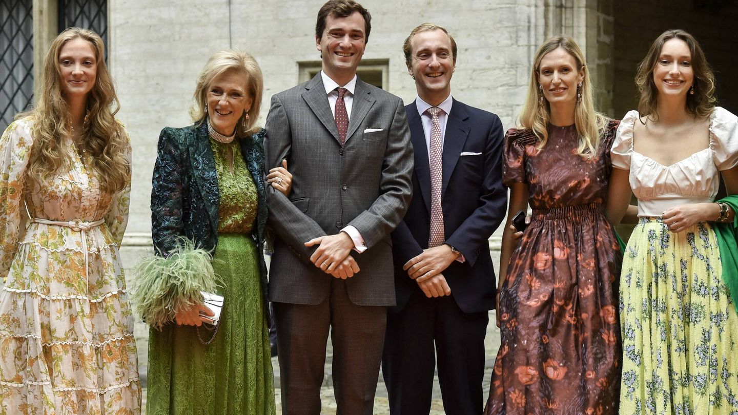 La familia de María Laura de Bélgica. De izquierda a derecha: María Luisa, Astrid, Amadeo, Joaquín, Lili y Laetita. (Getty/Philip Reynaerts)