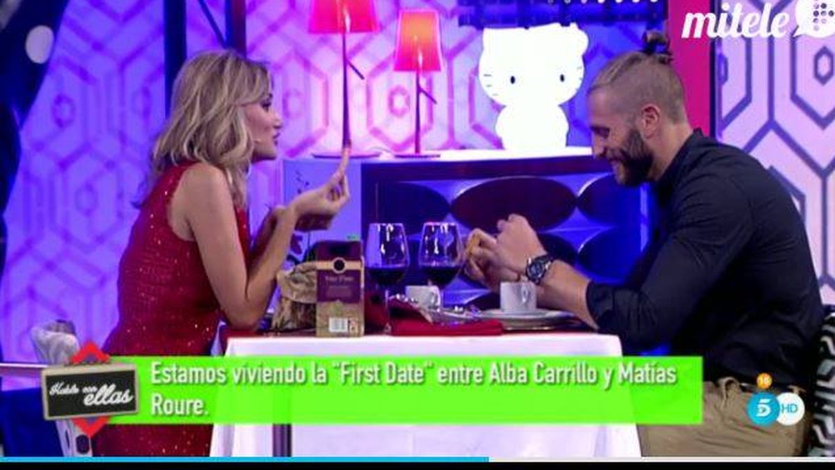 Alba Carrillo intenta olvidar a Feliciano con el coctelero de 'First dates'