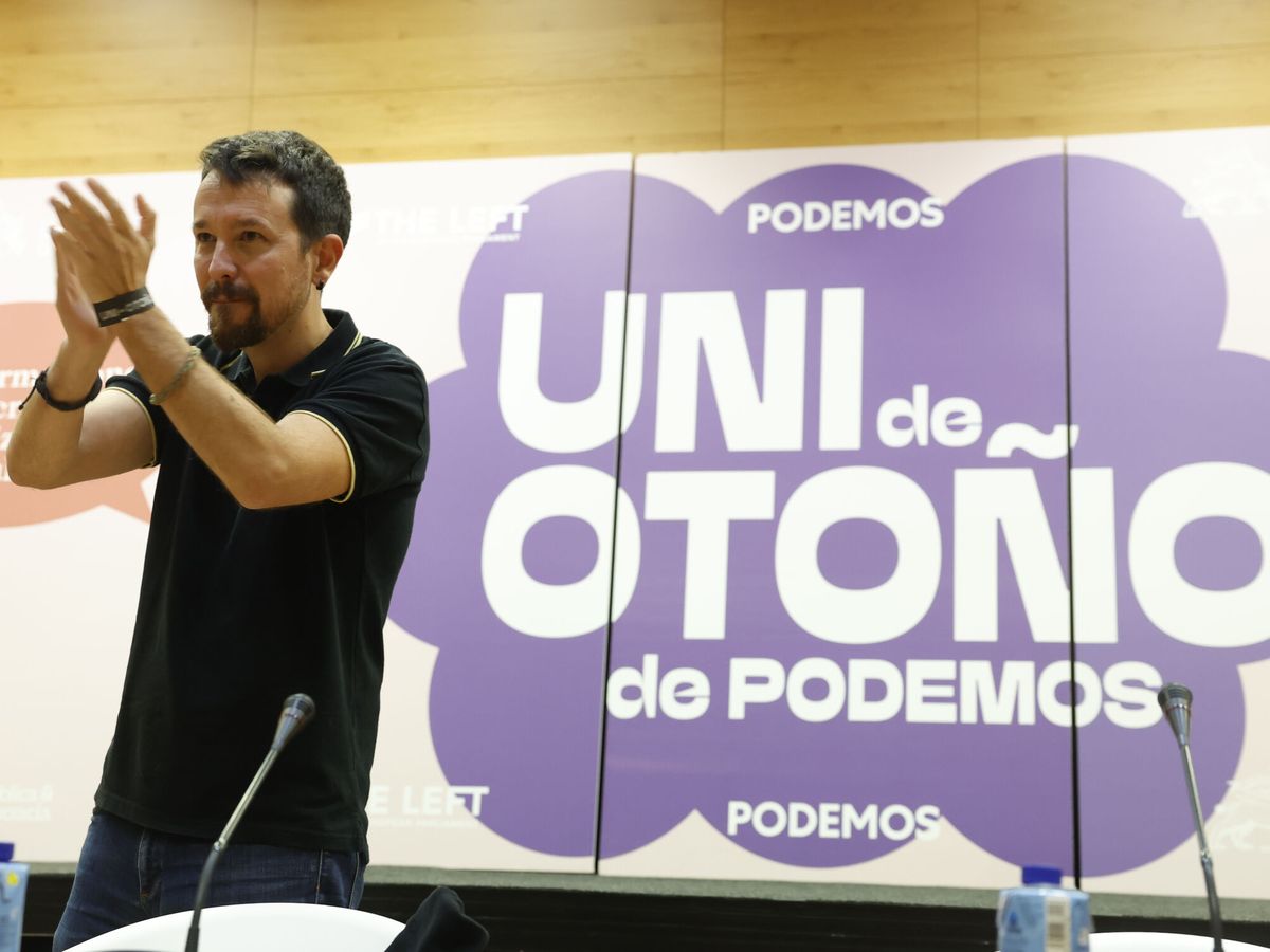 Foto: El exlíder de Podemos Pablo Iglesias durante una conferencia en el marco de la Uni de Otoño celebrada en la Facultad de Ciencias Políticas de la UCM. (EFE/Juanjo Martín)