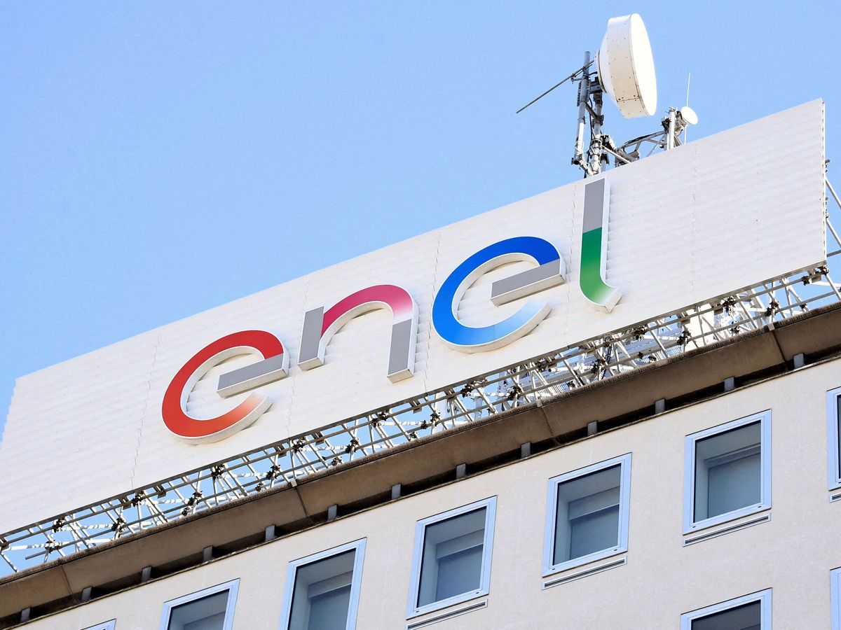 Foto: Logo de Enel en la sede de Milán. (Reuters/Flavio Lo Scalzo)