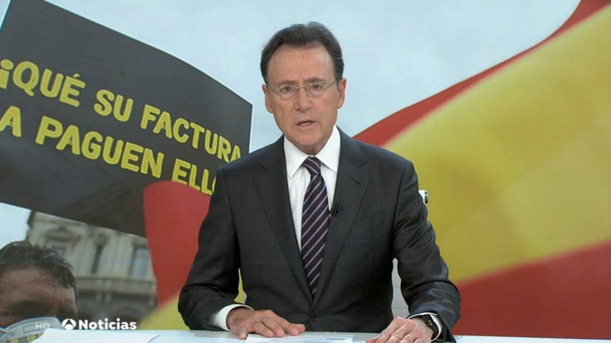Atacan a Antena 3 por su cobertura de la manifestación de Vox: "No es broma"