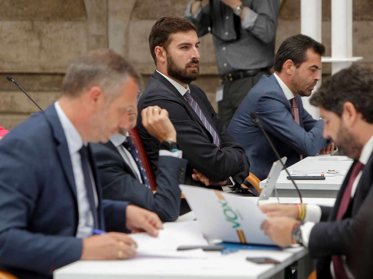 Foto: Tercera sesión del debate de investidura de Fernando López Miras como presidente de Murcia. (EFE/Morell)