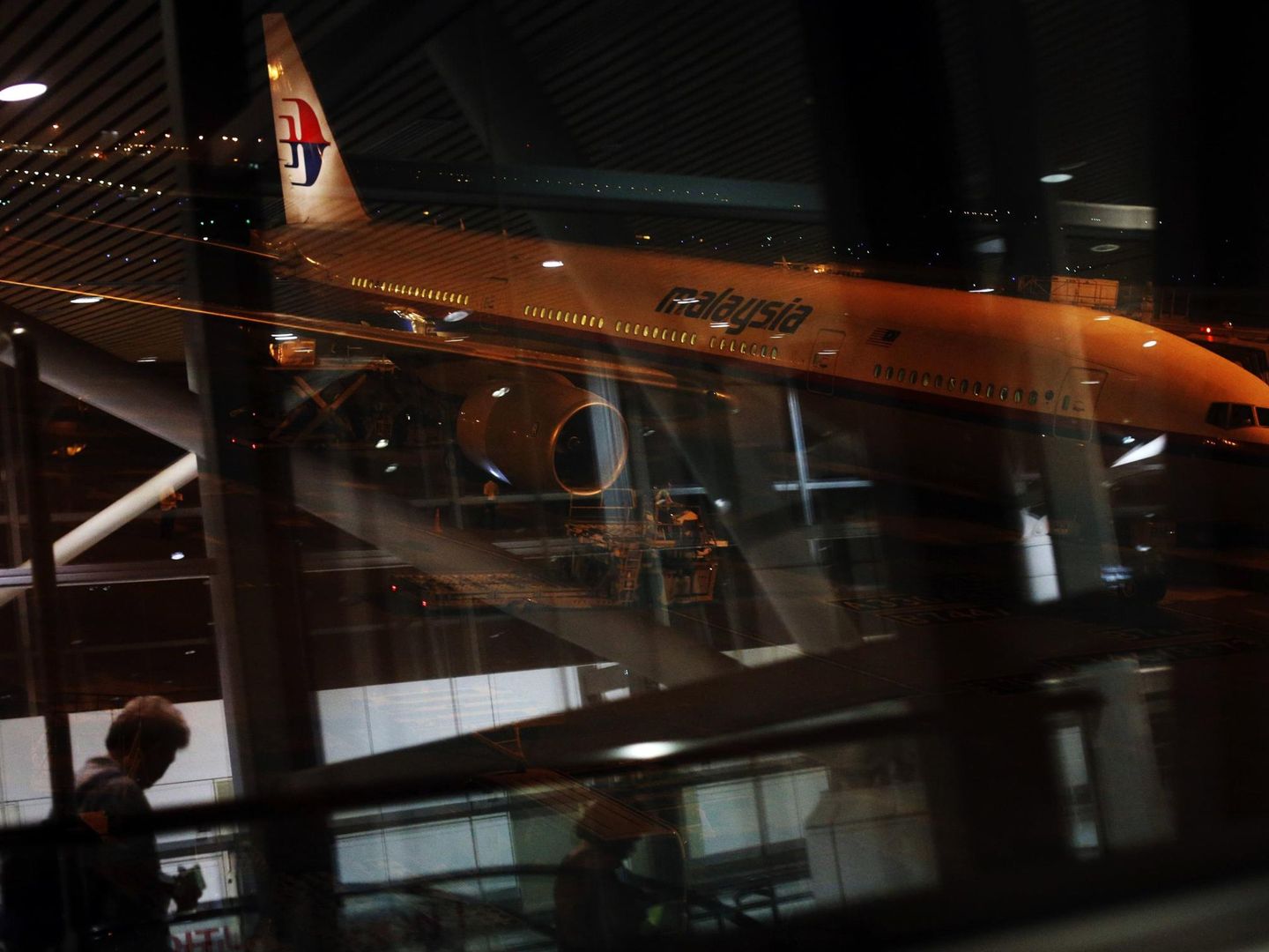 Un Boeing 777-200ER de Malaysia Airlines en el aeropuerto de Kuala Lumpur (Reuters).