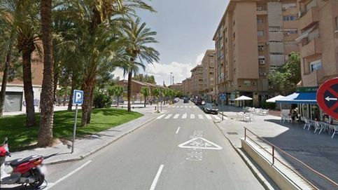 Una mujer se lanza desde un sexto piso con su hijo de 4 años en brazos en Murcia