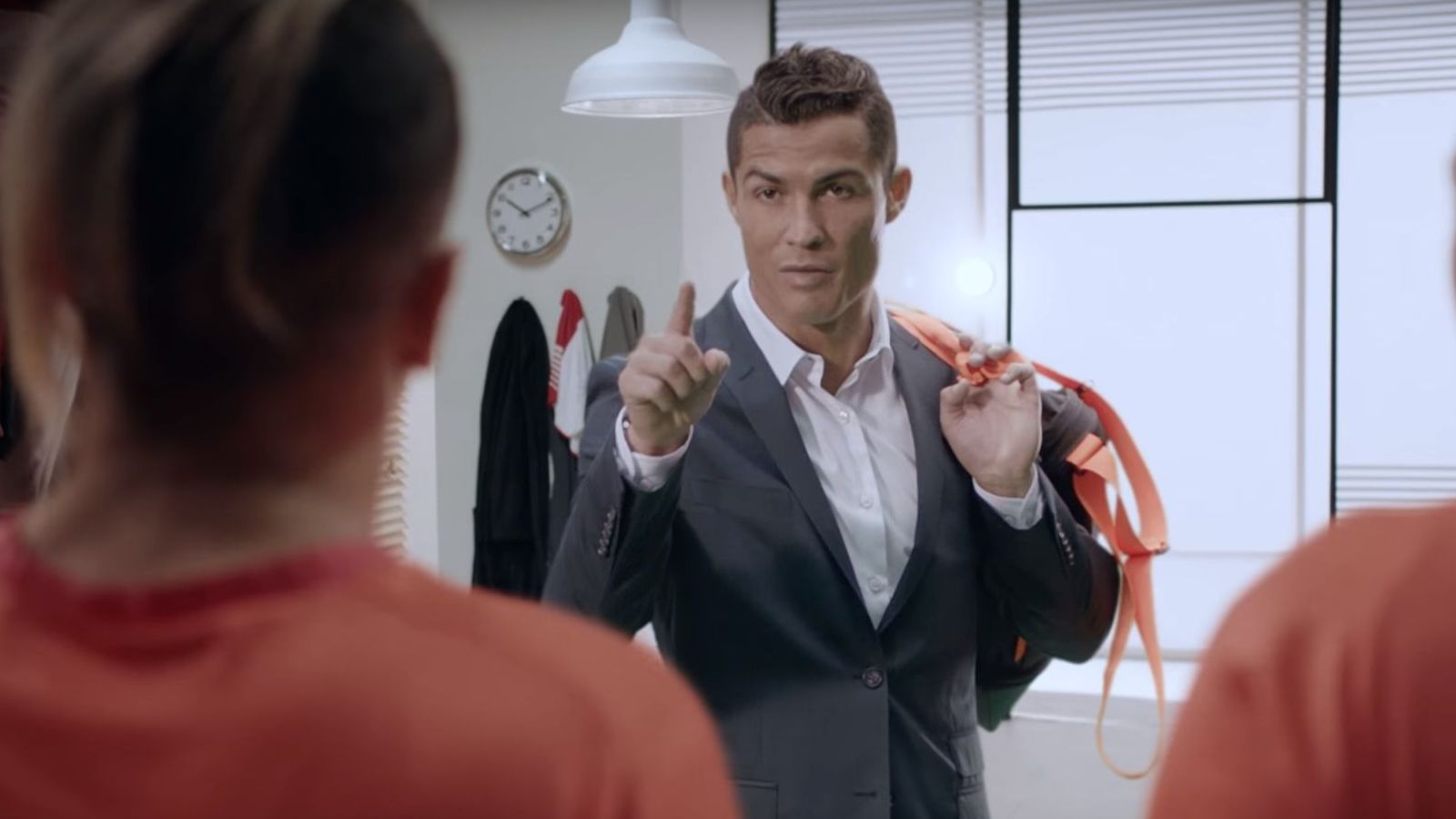 Foto: Cristiano Ronaldo en un momento del anuncio.