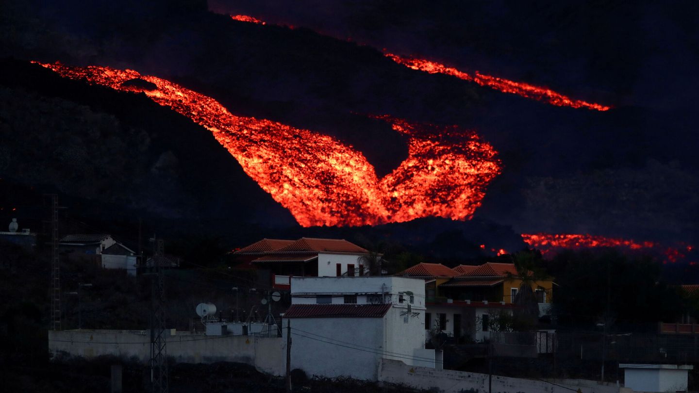 La colada de lava se ralentiza en La Palma. (Reuters)