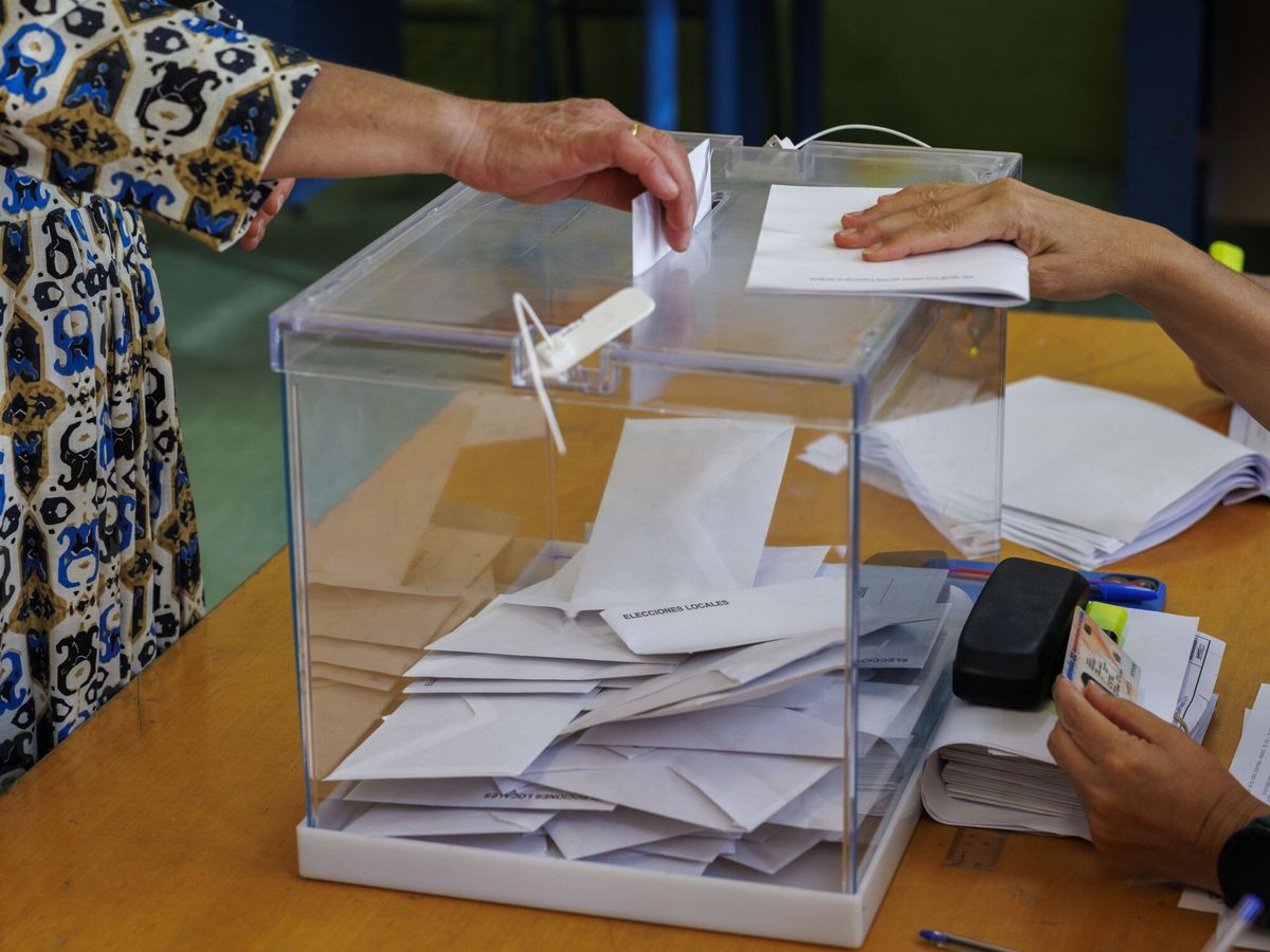 Foto: Estafa de la mesa electoral: el Ministerio del Interior advierte que "no piques" en el ‘phising’ (EFE/Julio Muñoz)