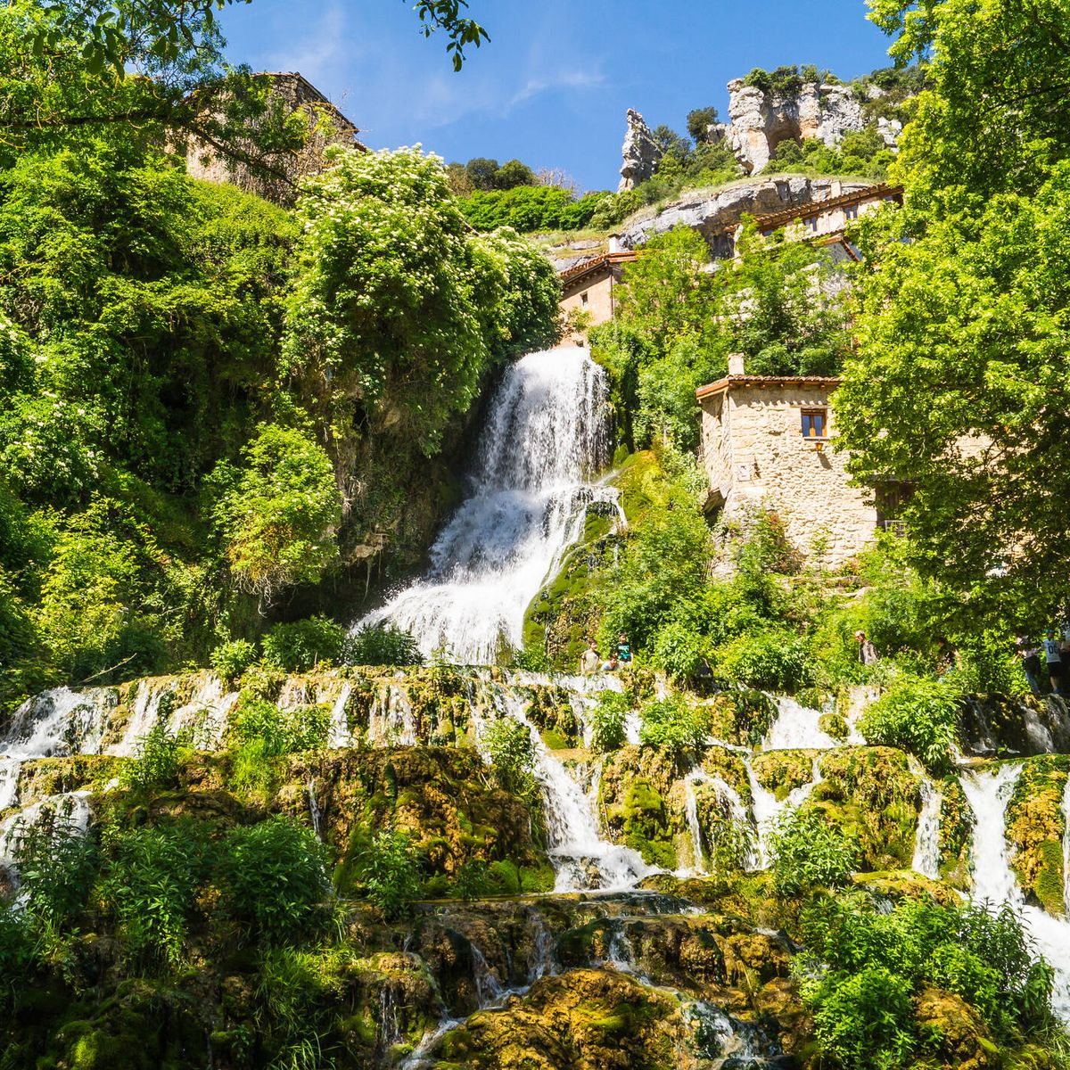 Las 6 cascadas más bonitas de España (y cuándo visitarlas)