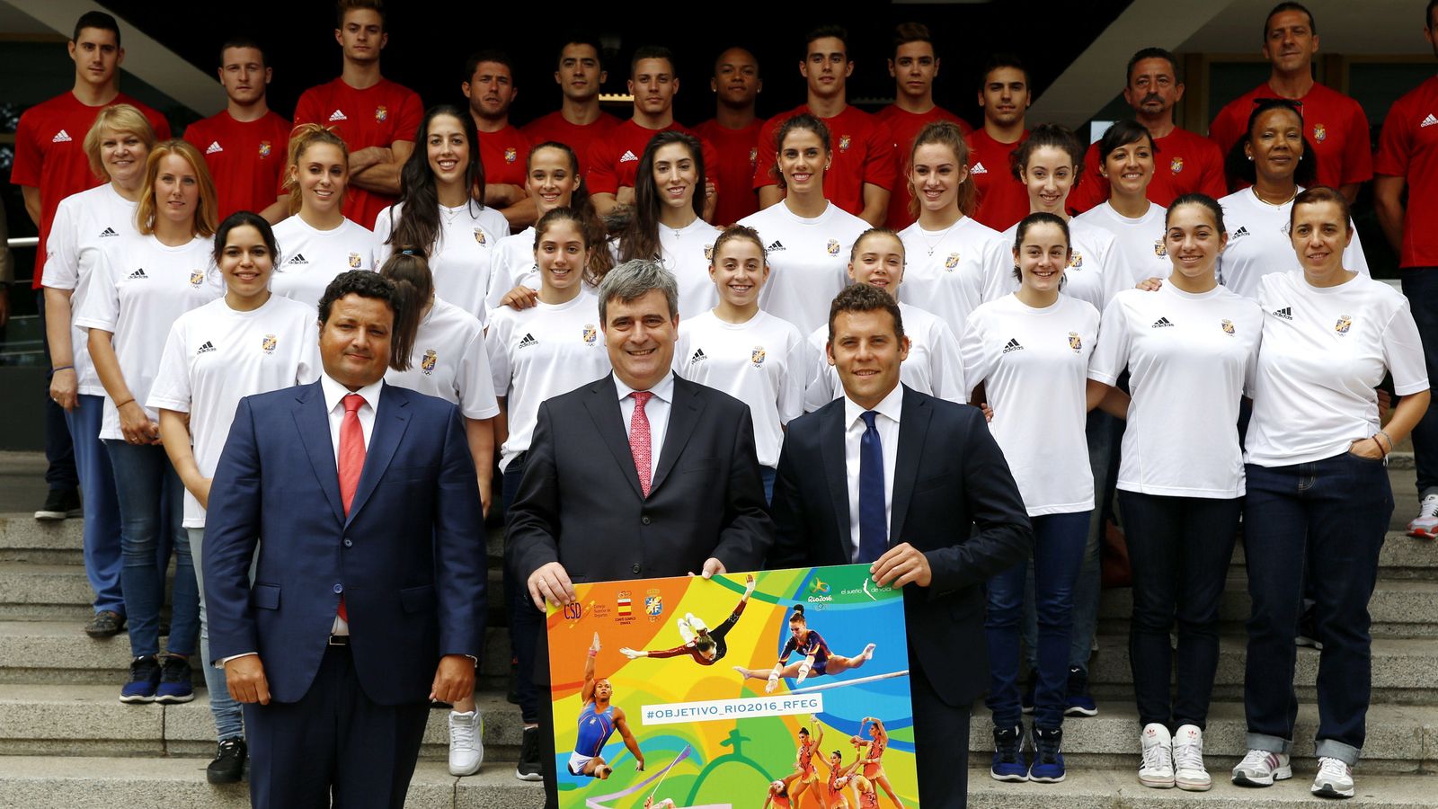 Foto: Integrantes de la selección española de gimnasia que lucharán por estar en Río (Efe). 