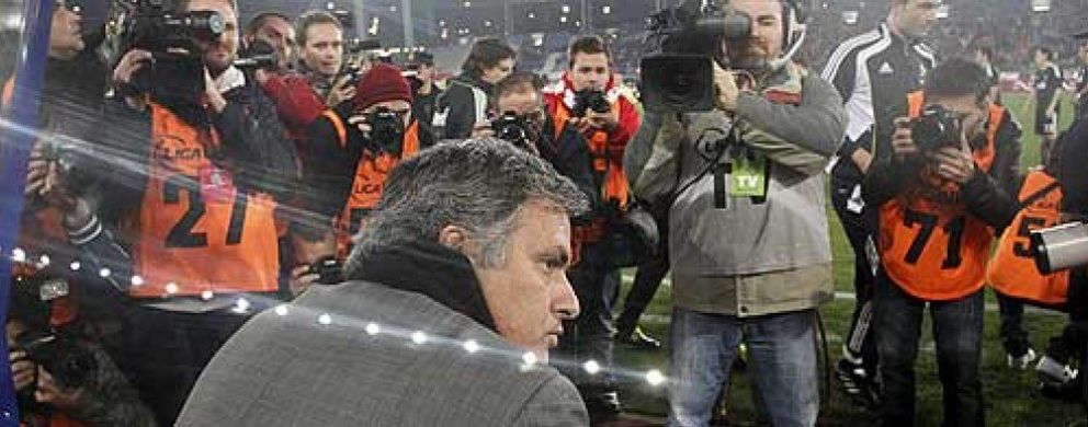 Foto: Mourinho ya sabe que ha perdido el pulso ante Florentino y Valdano
