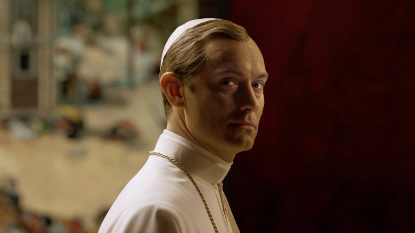 Jude Law en 'The Young Pope'. (HBO)