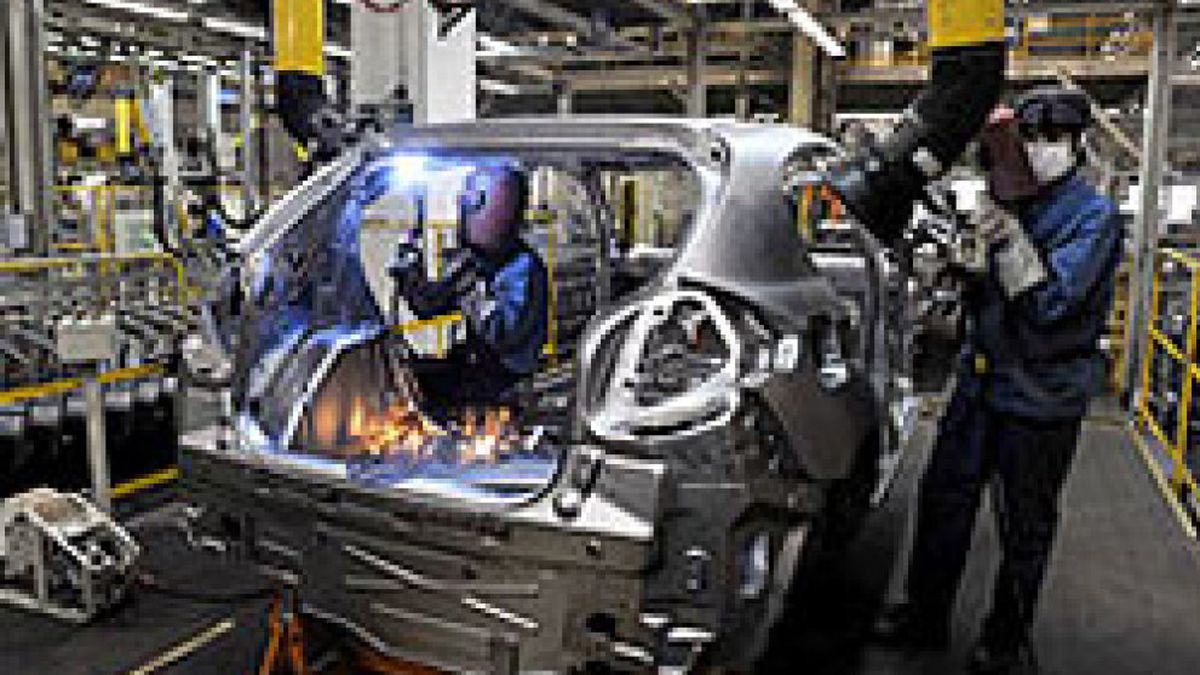 La crisis se lleva por delante 110.000 empleos en el sector español del automóvil