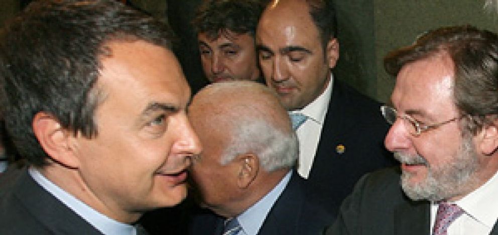 Rodríguez Zapatero reprocha a Juan Luis Cebrián por un artículo: “No has entendido lo que es la democracia”