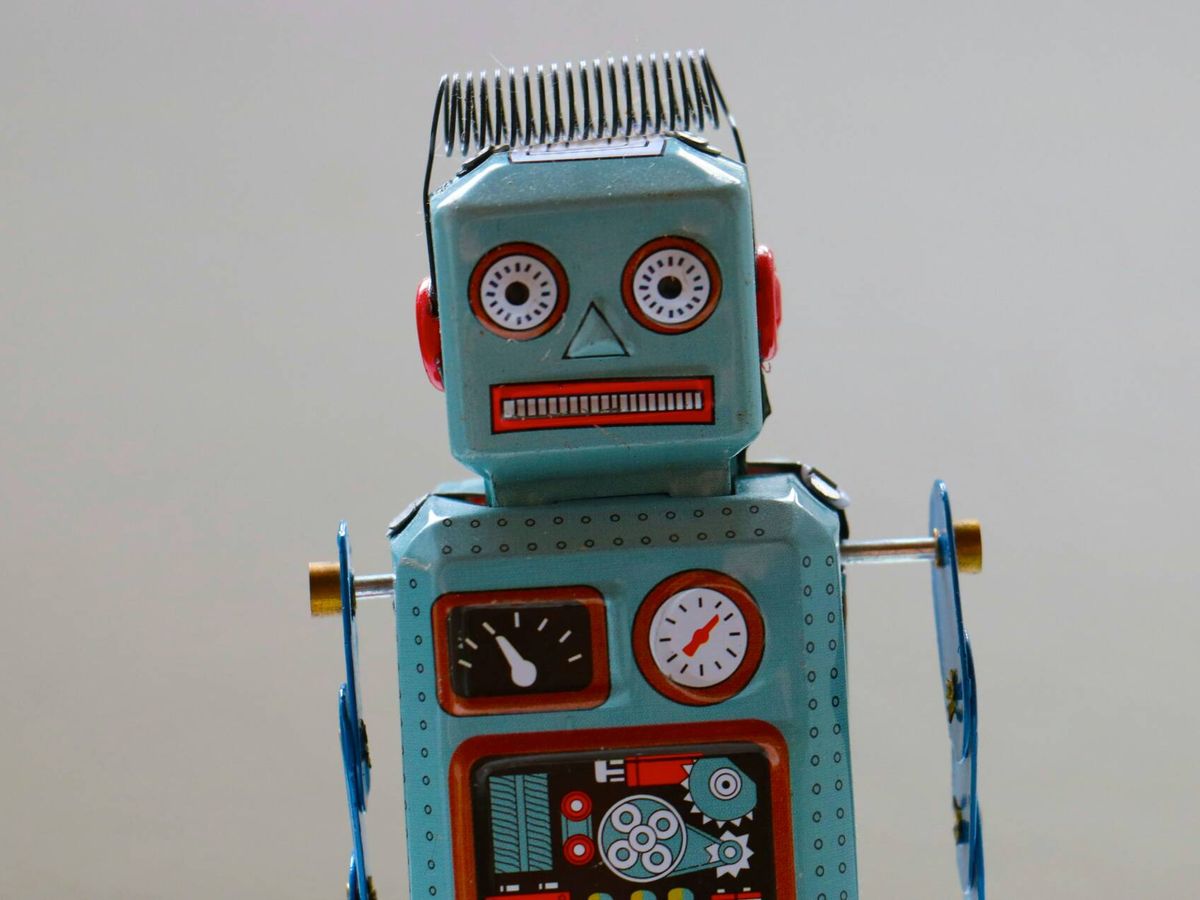 Foto: Robot 'alucinando' (UNSPLASH)