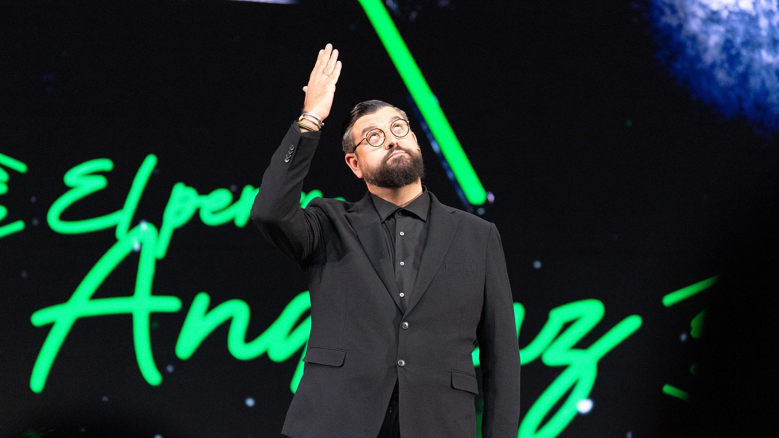 'El perro andaluz' de Manu Sánchez cancela su emisión en TVE este jueves y emite un comunicado: "En señal de respeto y solidaridad con las víctimas"