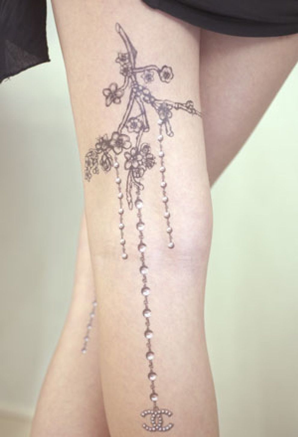 Foto: Chanel reinventa los tatuajes con diseños propios
