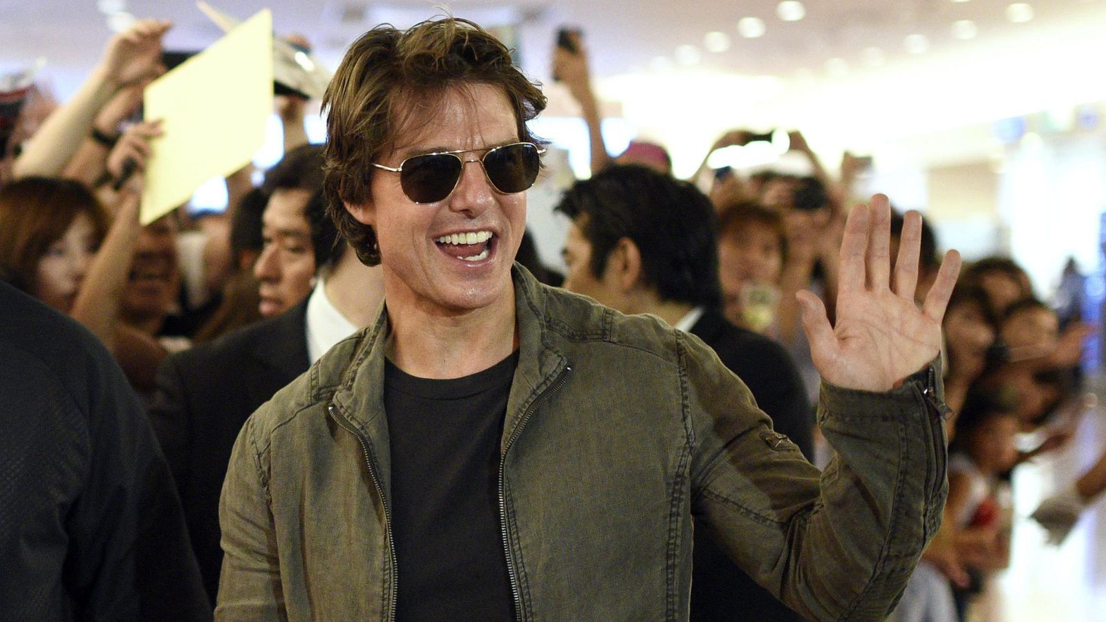Foto: Tom Cruise a su llegada al aeropuerto internacional de Tokio para promocionar 'Mission: Impossible'. (EFE)