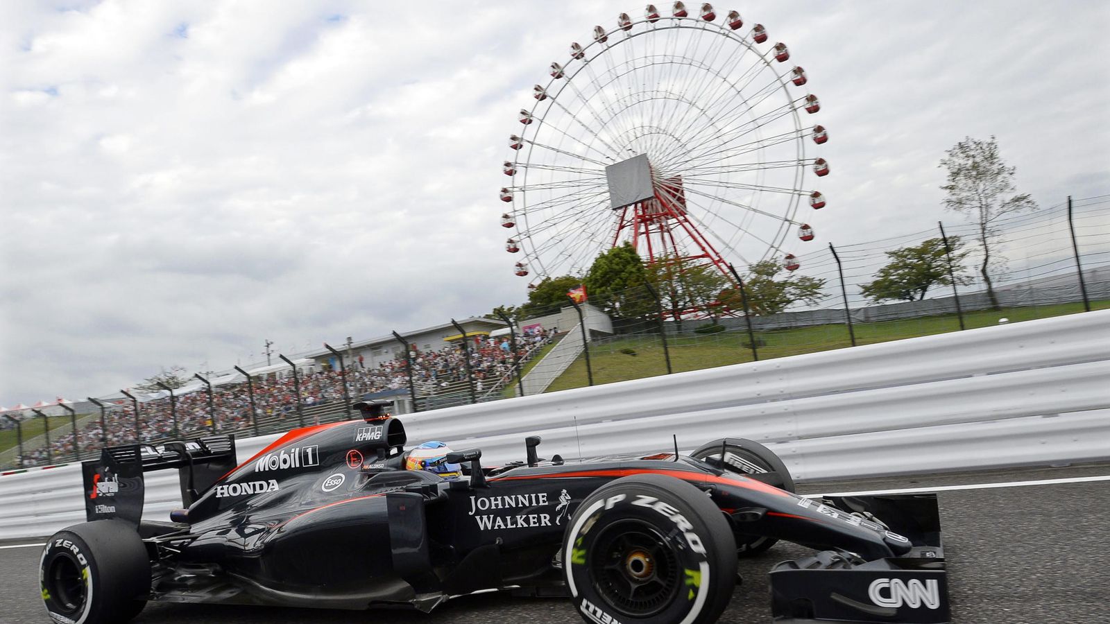 Foto: Fernando Alonso, durante la clasificación del Gran Premio de Japón (Efe)