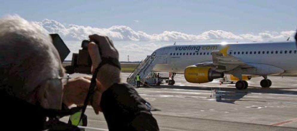 Foto: Vueling cancela un vuelo París-Ciudad Real a mitad de trayecto y se desentiende del pasaje