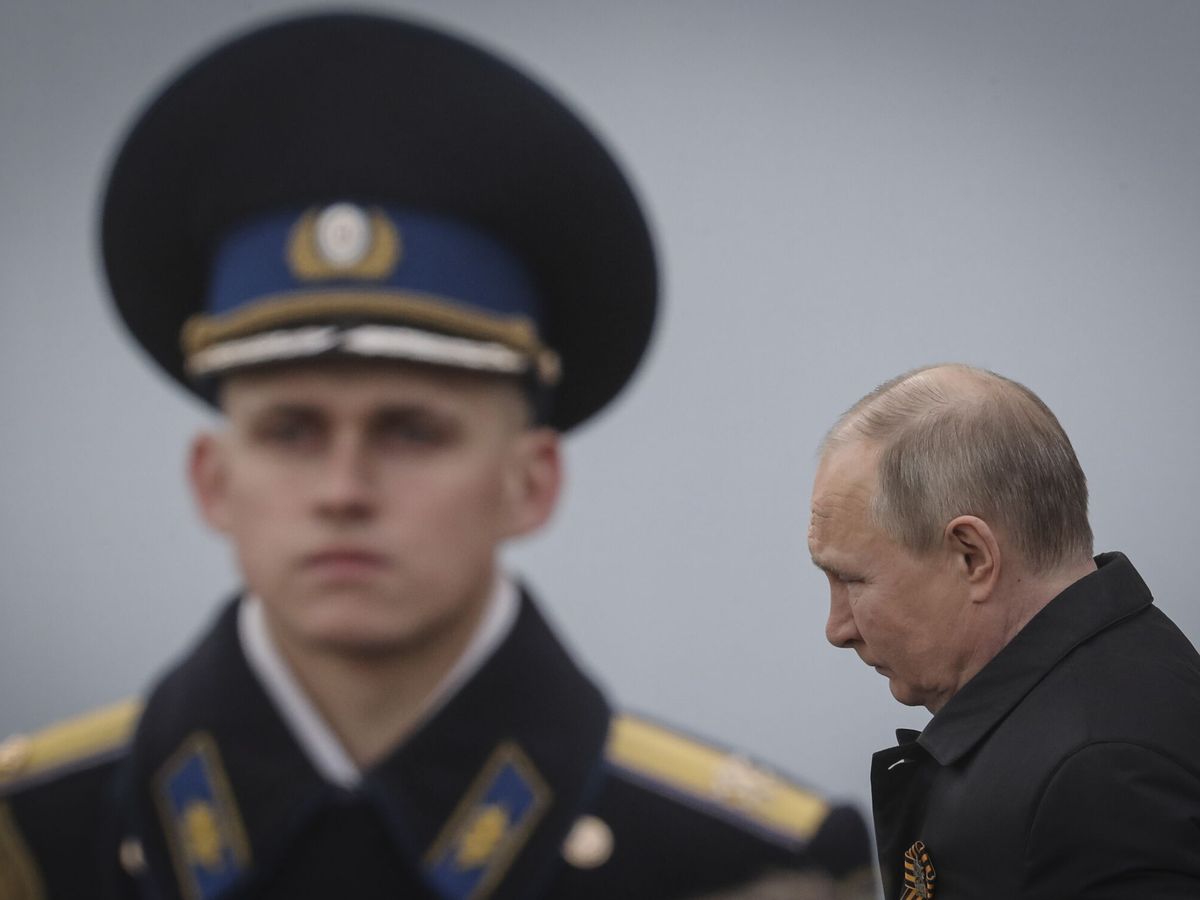 Foto: Putin, el día de la Victoria en Moscú. (EFE/EPA/Maxim Shipenkov)