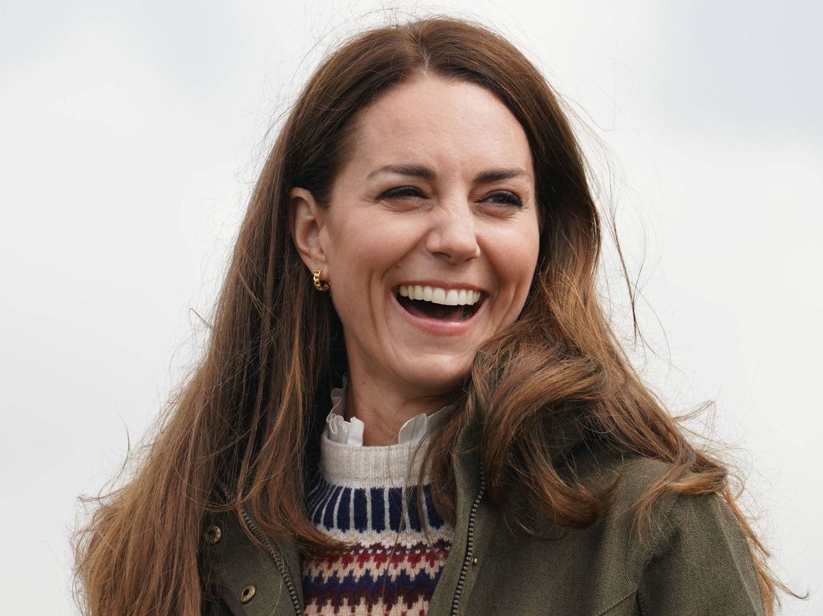 Foto: Kate Middleton, luciendo pelazo en su visita a una granja de Durham. (Getty)