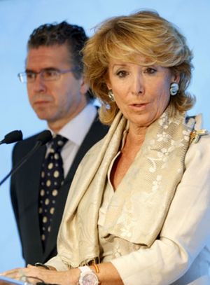 El PP de Madrid pide a Rajoy que tome medidas por las declaraciones de Cobo