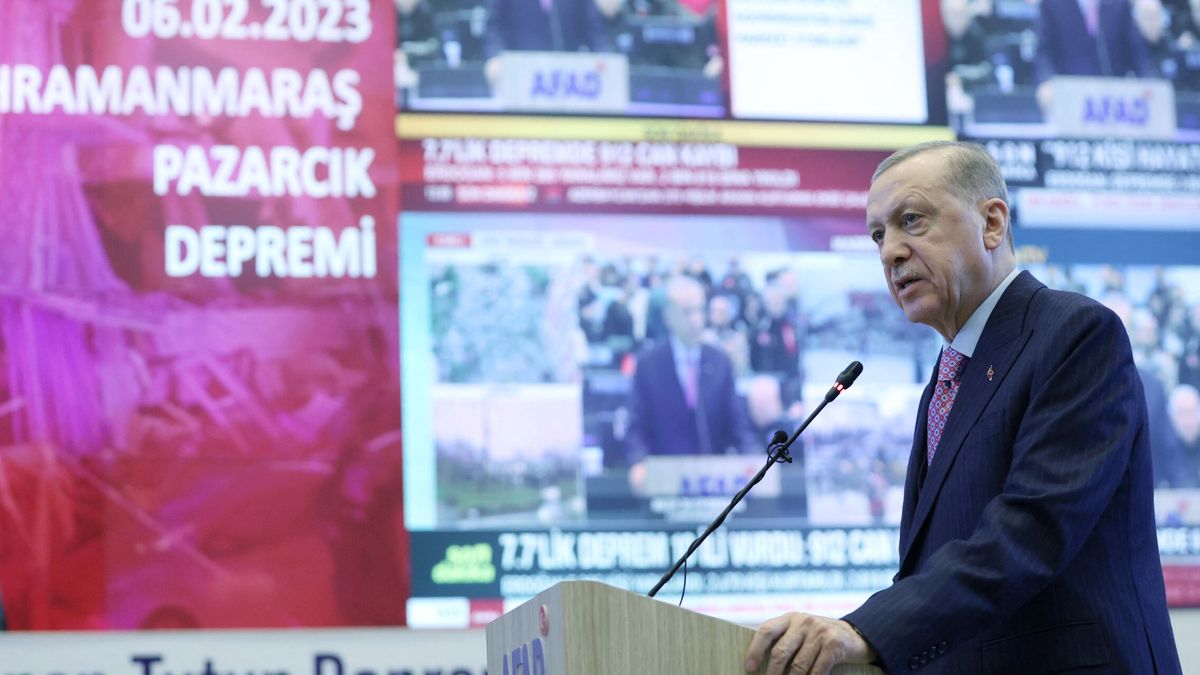 Erdogan declara el estado de emergencia durante tres meses por los terremotos en Turquía