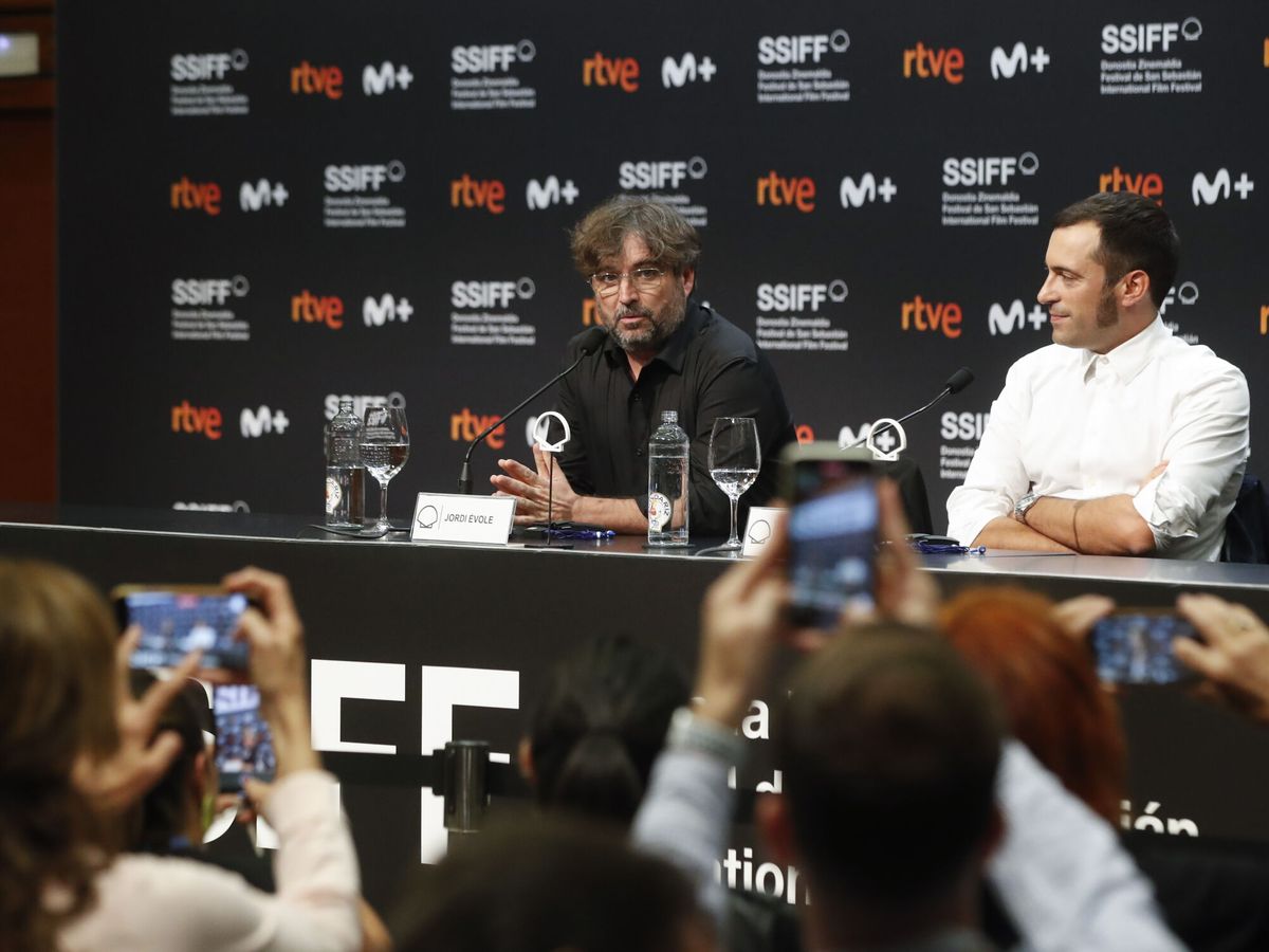 Foto: Presentación de 'No me llame Ternera' en el 71 Festival de cine de San Sebastián. (EFE/Juan Herrero)