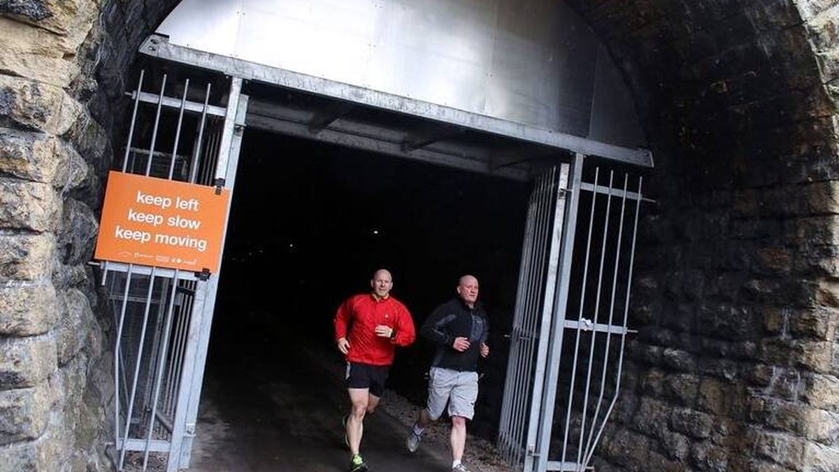 The Tunnel Ultra: así es la carrera de más de 300 kilómetros que se hace a oscuras